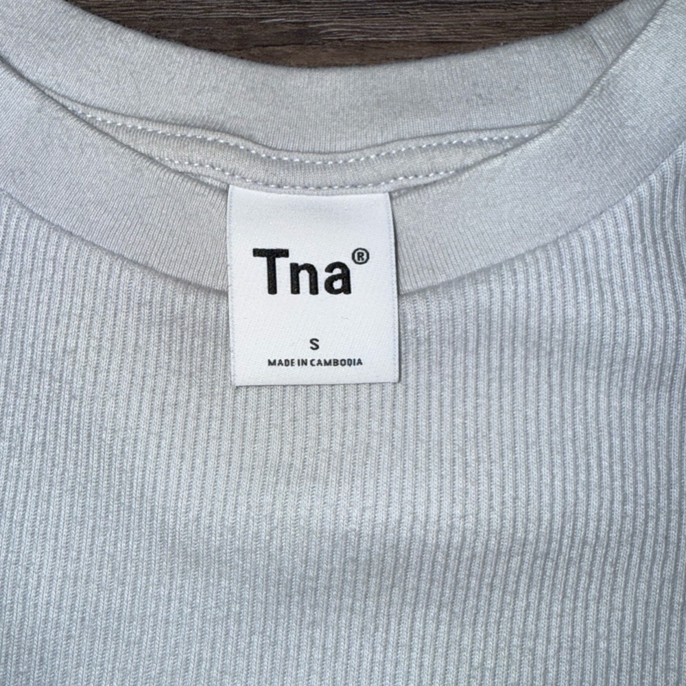 BUNDLE ARITZIA Tna Ribbed Tops - Picture 2 of 4